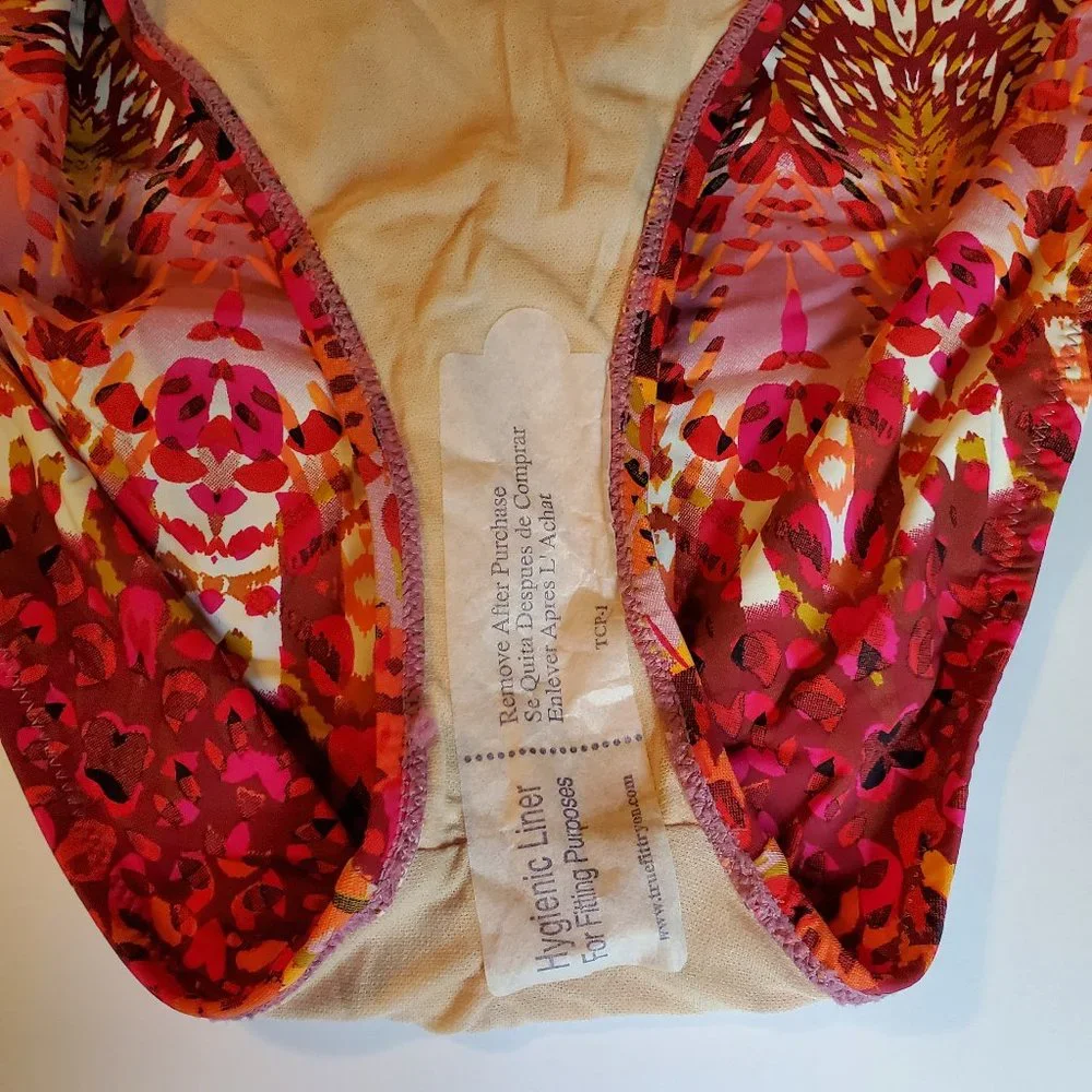 NWT Garnet Hill Spice Print 1 pc Swimsuit Size 12 - Picture 6 of 8